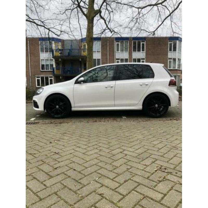 Volkswagen Golf 1.4 TSI R20 Bodykit