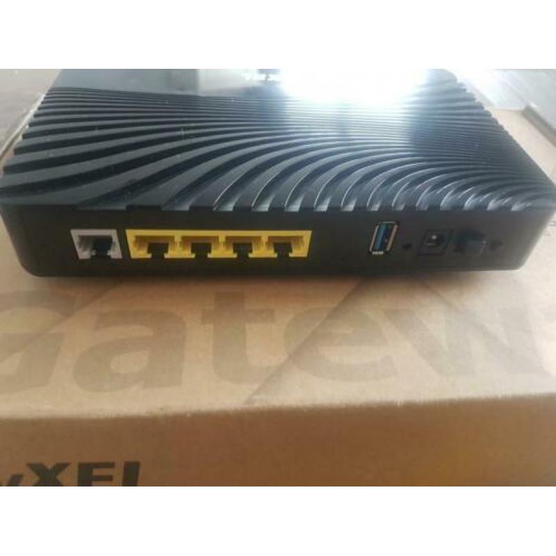 ZyXEL VMG1312-B10A modem router
