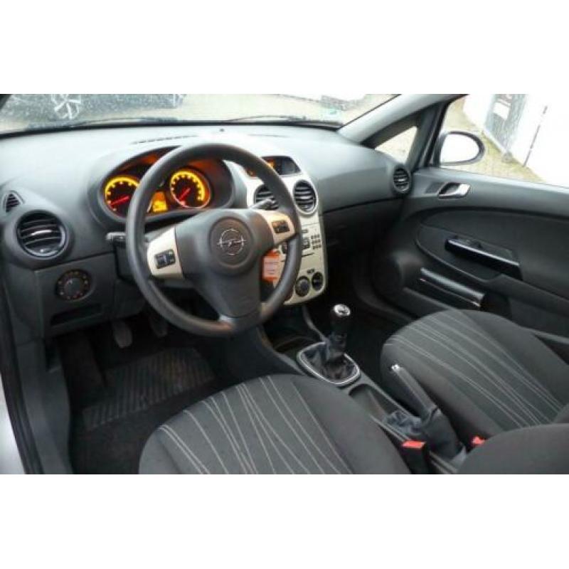 Opel Corsa 1.2-16V Enjoy ELEKTRISCHE RAMEN AIRCO CRUISE RADI