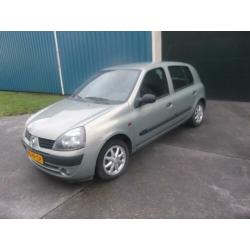 Hele Mooie en Goede Renault Clio 1200 met APK