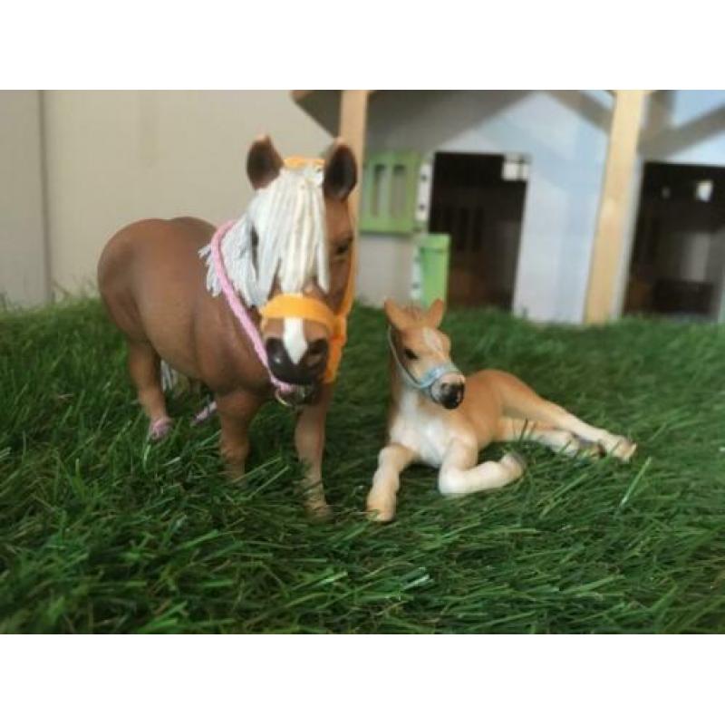 Schleich Paarden Haflinger familie