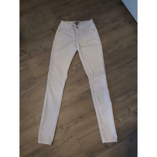 Witte skinny jeans maat 36
