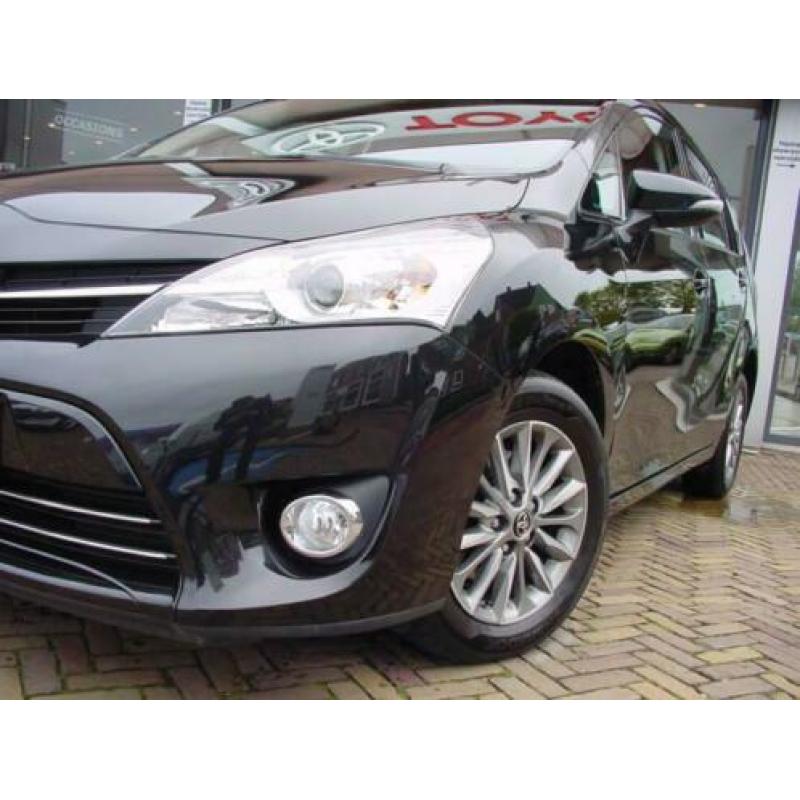 Toyota Verso 1.8 VVT-i Aspiration Automaat (bj 2016)