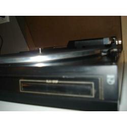 Philips platenspeler tangentiale FP-775 oor