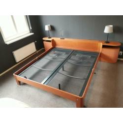 Auping Auronde 2 persoons bed 180x200 Kersen hout