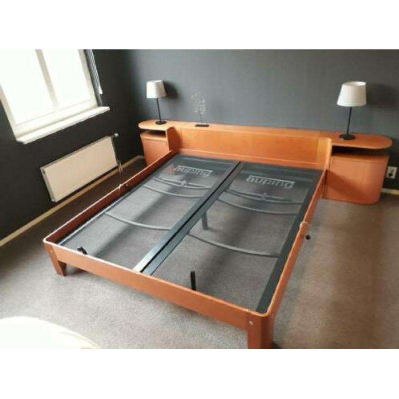 Auping Auronde 2 persoons bed 180x200 Kersen hout