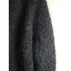 Zwarte geheel gevoerde JOBIS winter mantel. Maat 38