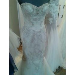Mermaid fishtail strpless glitter enzoani weddingdress