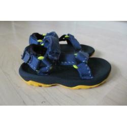 teva sandalen. mt 21