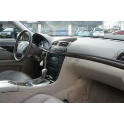 Mercedes-Benz E-klasse 320 AVANTGARDE , LEDER, LUCHTVERING,