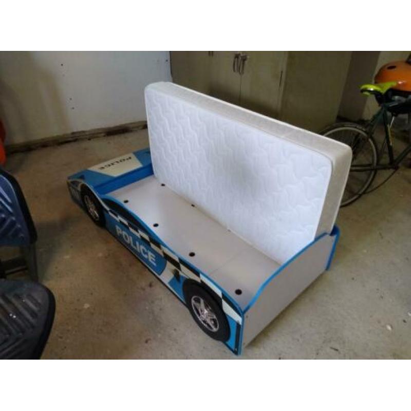 Politie auto bed jongens
