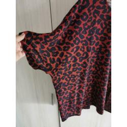 Blouse/ tuniekje leopard Maat 52