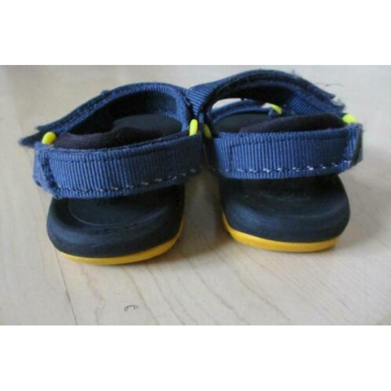 teva sandalen. mt 21