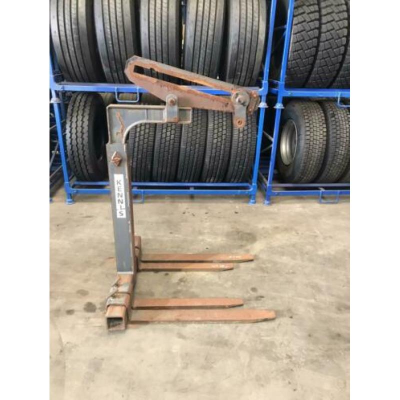 Pallet haak kennis 2002 met 4 lepels