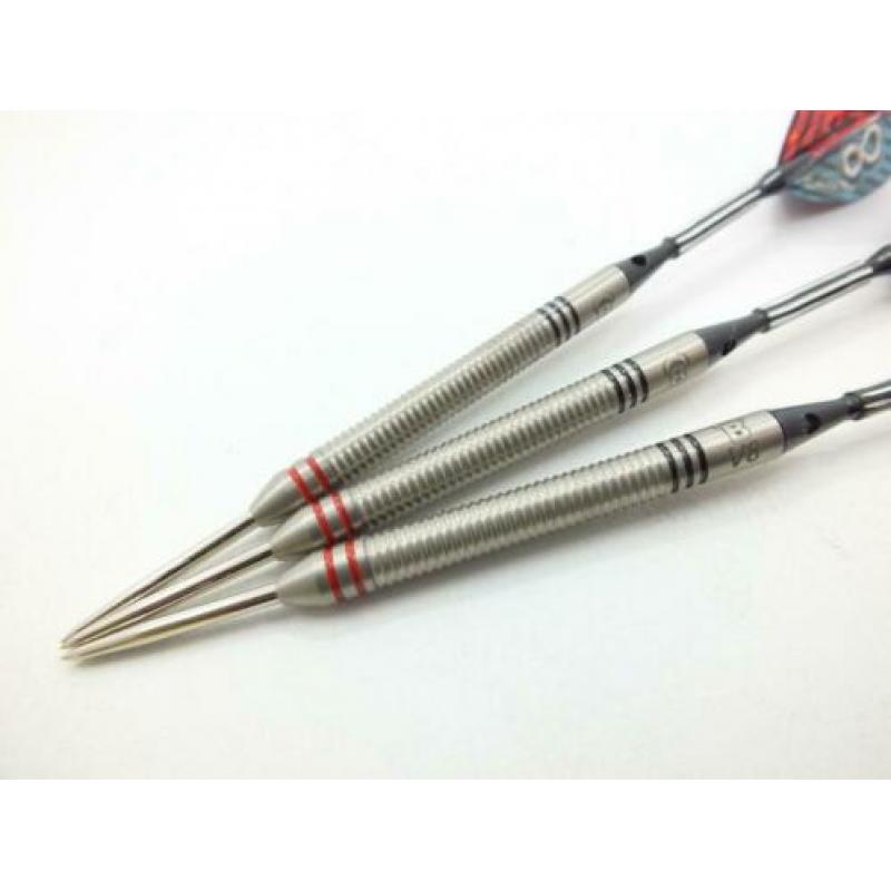 Darts Bulls V8 24 gram 90% tungsten in doos