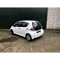 Toyota Aygo 1.0 12V Vvt-i 5DRS 2014 Wit/airco