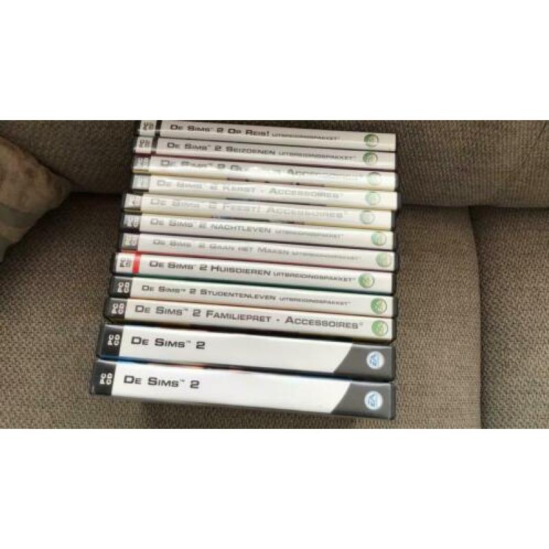 De Sims 2 met 10 uitbreidingen