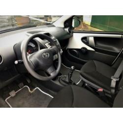 Toyota Aygo 1.0 12V Vvt-i 5DRS 2014 Wit/airco