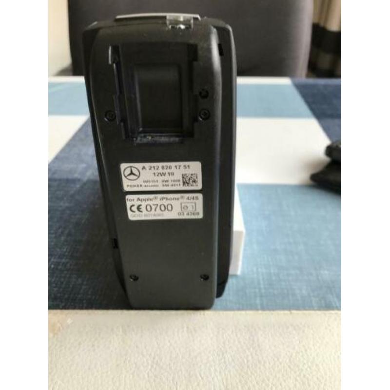 Cradle voor Mercedes