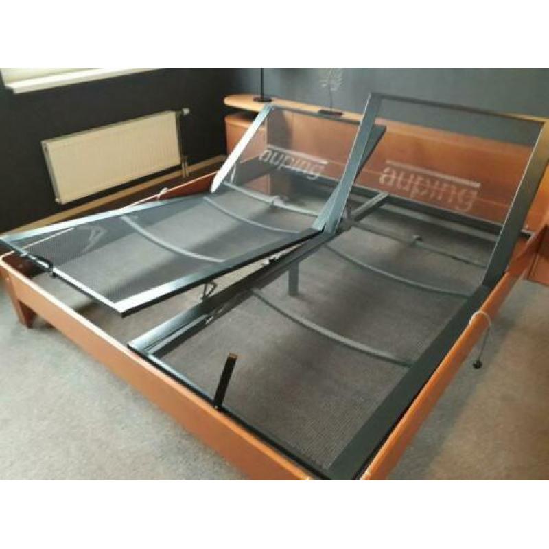 Auping Auronde 2 persoons bed 180x200 Kersen hout