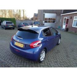 Peugeot 208 1.2 e-VTi Style AUTOMAAT NAVIGATIE CRUISE