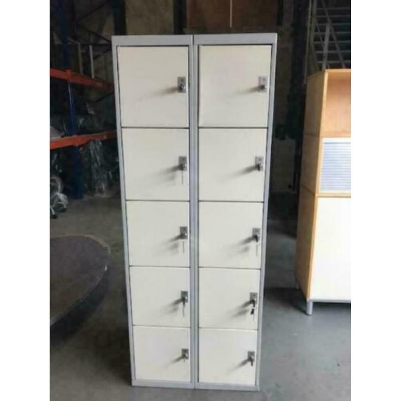 Lockerkast Oostwoud 10 deurs afm. 180x70x50cm cremewit/grijs