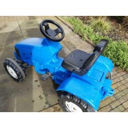 Grote traptraktor van rollytoys.