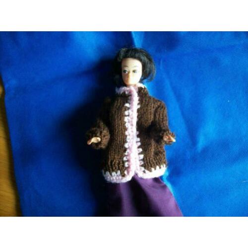 eigen gebreide barbie kleertjes vestjes