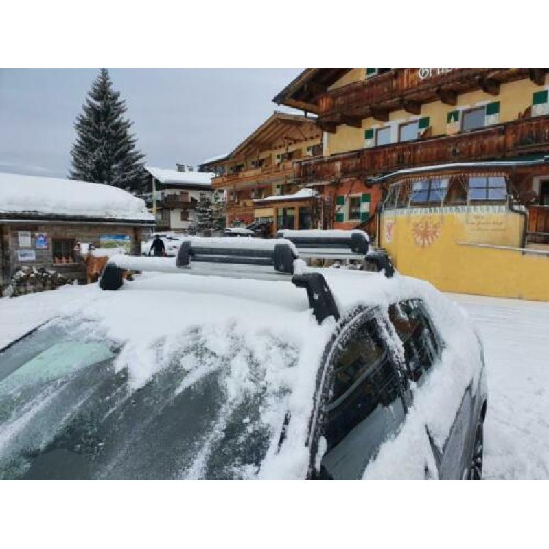 Dakdragers Mercedes E klasse w212 origineel incl ski dragers