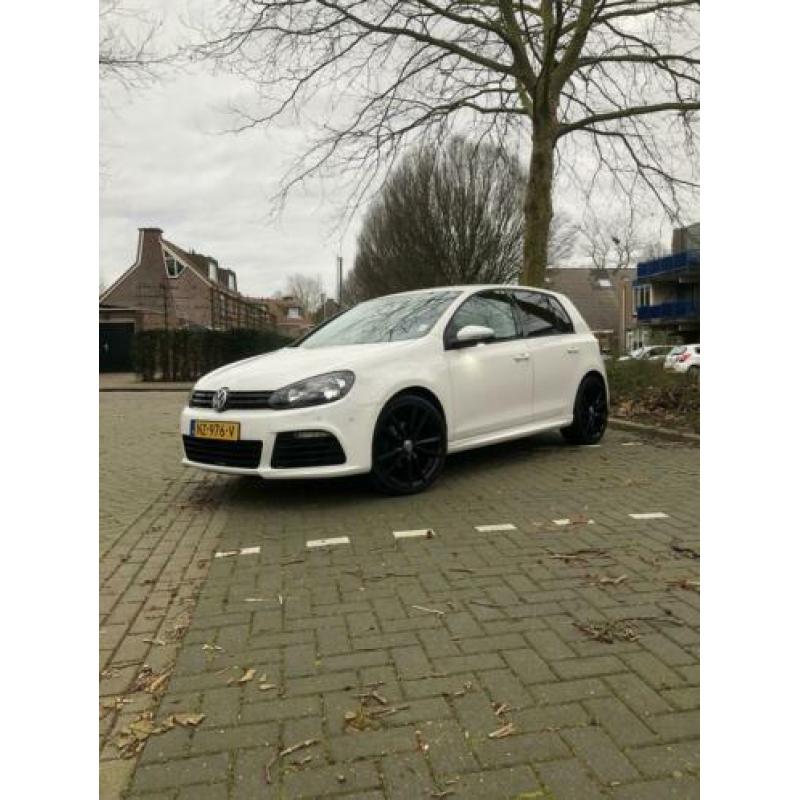 Volkswagen Golf 1.4 TSI R20 Bodykit