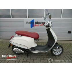 Vespa Primavera Snor (bj 2015)