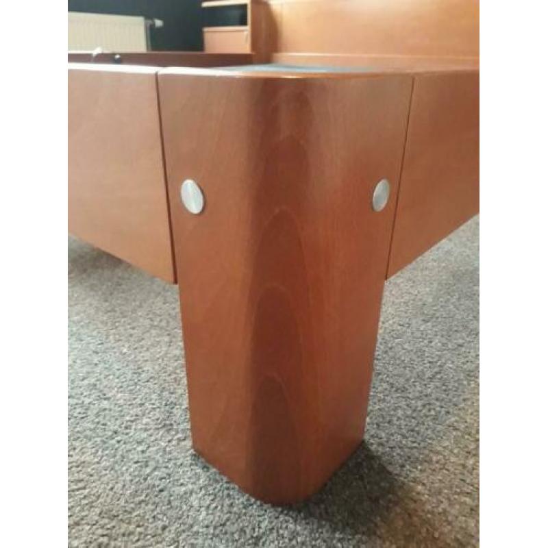 Auping Auronde 2 persoons bed 180x200 Kersen hout