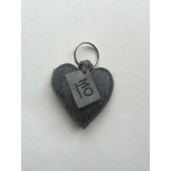 Leren sleutelhanger hartje vacht + personalisatie