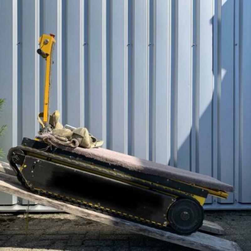 Pianoplan , traplooplift , verhuis robot , piano verhuizen .