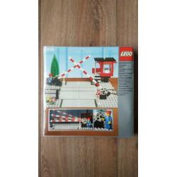 Lego 7835 bewaakte overweg NIEUW in verpakking! Vintage