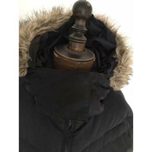 Zwarte donsjas (kort model) maat XL