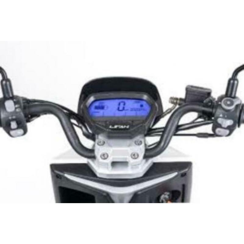 Aanbieding ! Livan L1200 DT luxerie 100% elektrische Scooter