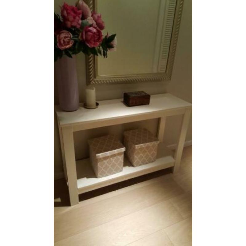 Massieve grenen sidetable / haltafel afgelakt ral 9010