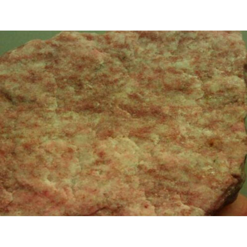 Mooi, Hard en slijpbaar stuk THULIET van 500 gram.