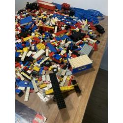 Grote partij oude lego met veel boekjes ongeveer 5 kilo kg