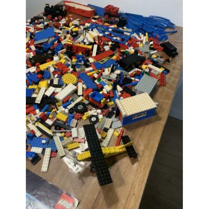Grote partij oude lego met veel boekjes ongeveer 5 kilo kg