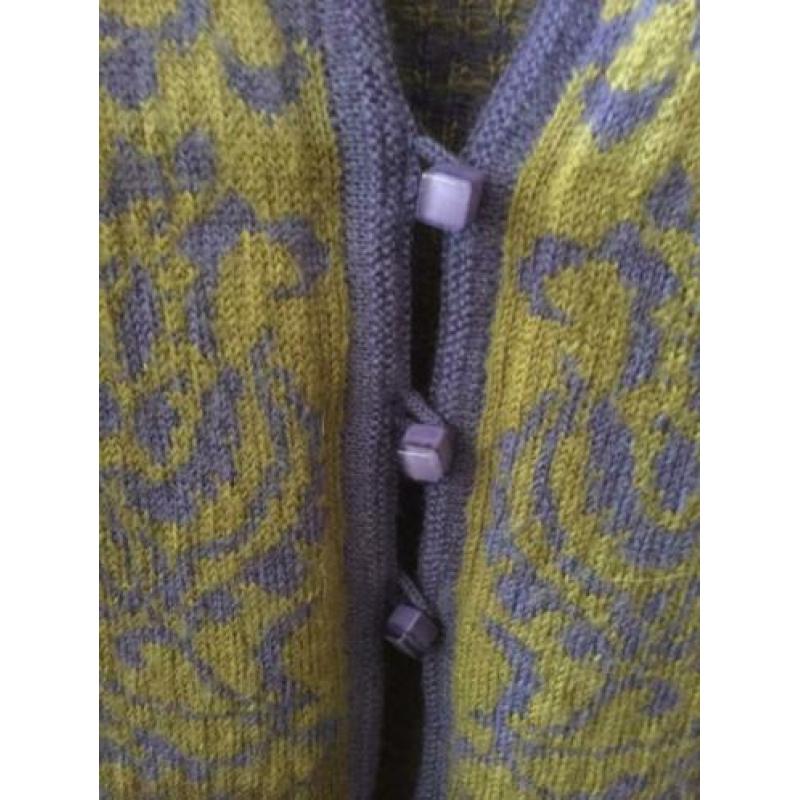 Noors Oleana vest paars groen wol S