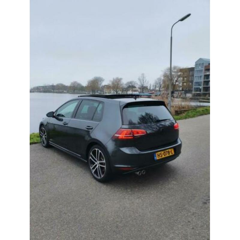 Volkswagen Golf 2.0 TDI 135KW 5D DSG 2014 Zwart