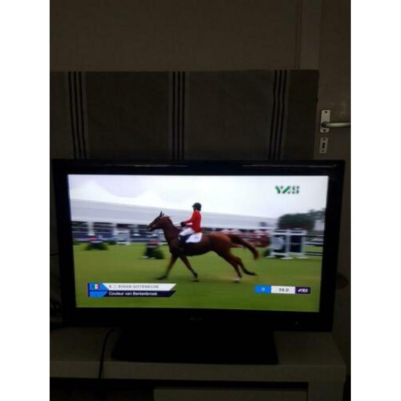 LG tv 32 inch