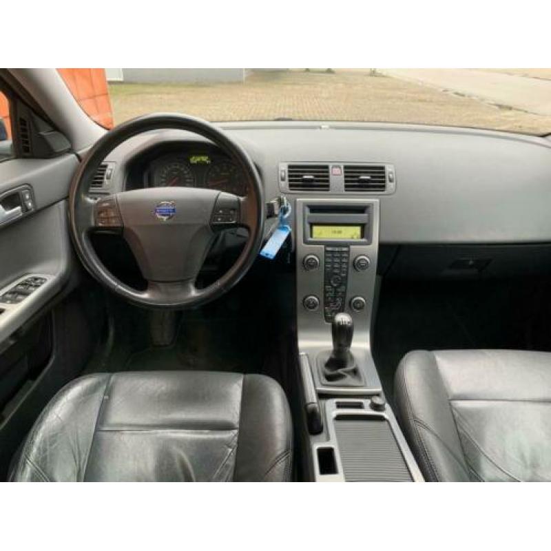 Volvo V50 2.4i Edition II 180.195km/170PK/5-cilinder/Leer/Pa