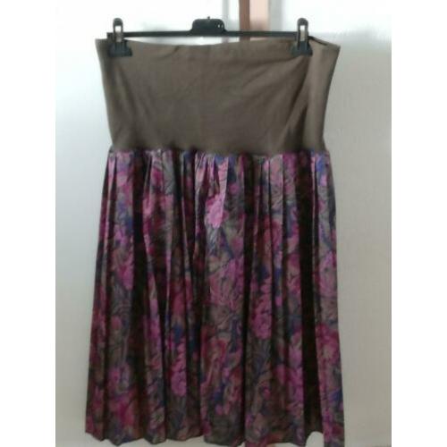22 stuks dames kleding. Van alles wat. Badpak, Tankini, rok,