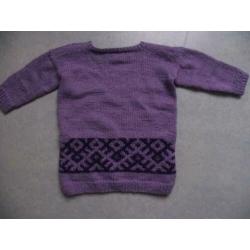 Te koop lila / paars lang trui / jurkje, handmade: maat 104