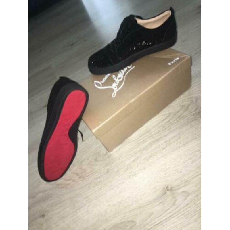 Louboutins zwart laag