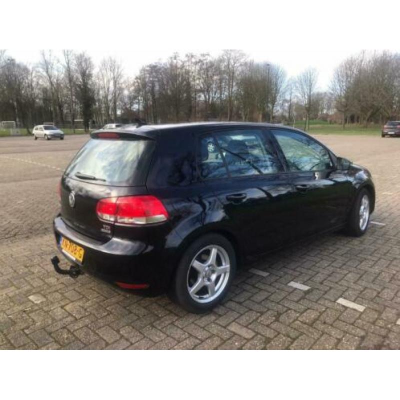Volkswagen Golf 1.6 TDI 77KW 2012 Zwart