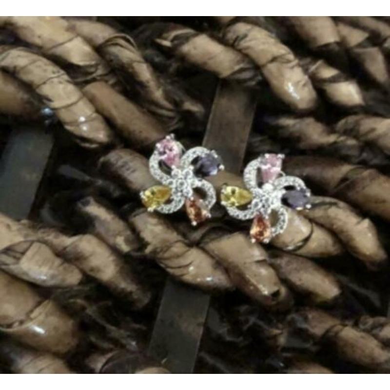 Veelkleurige zirkonen 18K witgoud vergulde bloemen oorbellen